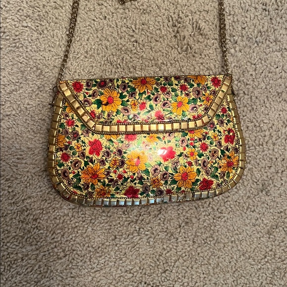 Antik Kraft Metal Clutch Mosaic Design